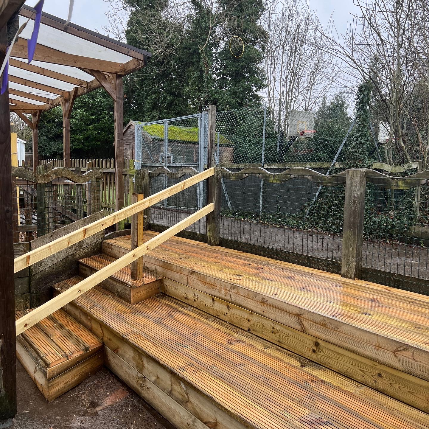 Tiered decking seating