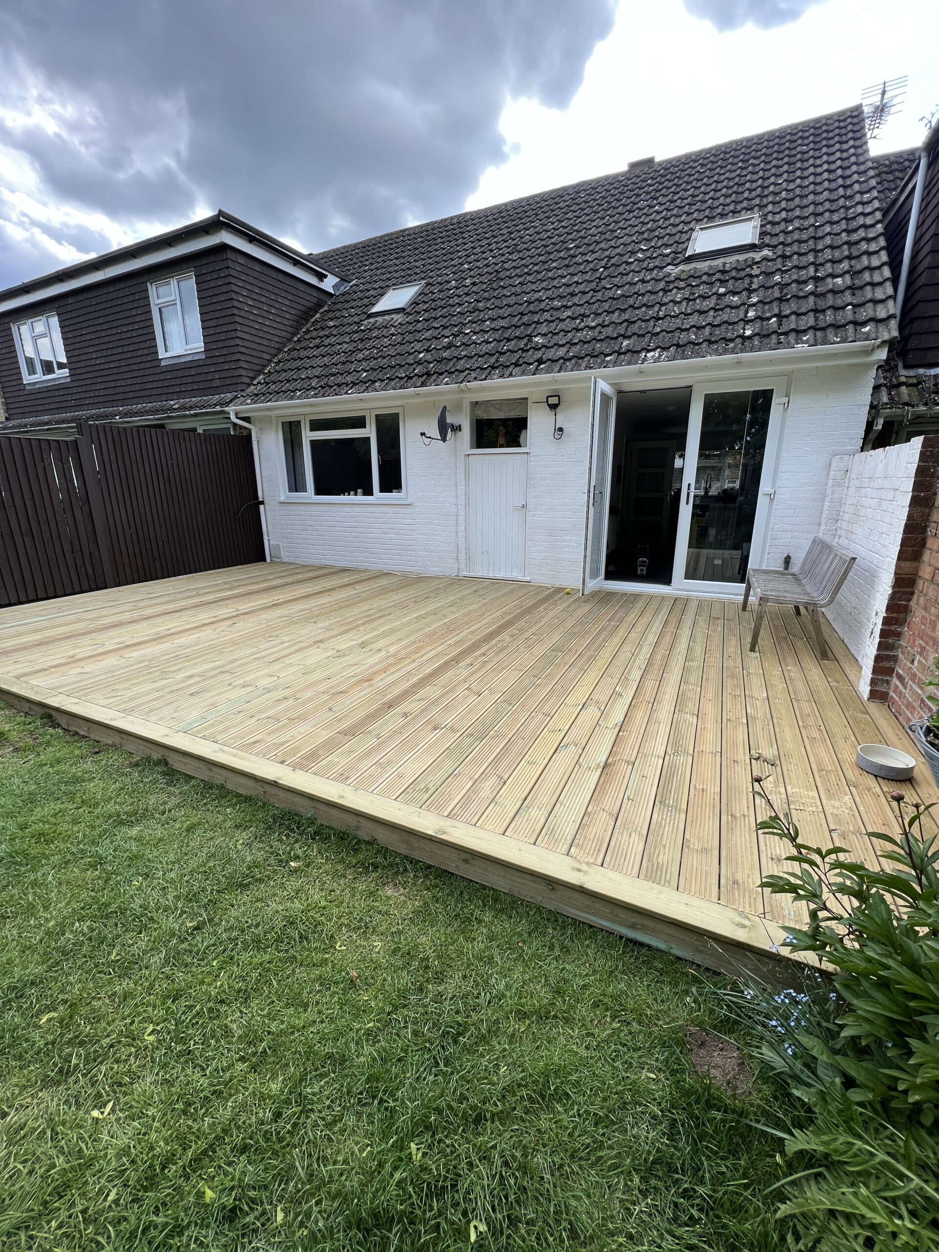 timber decking with White House in background